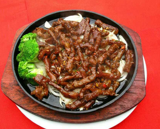 黑椒牛柳產(chǎn)品展示四